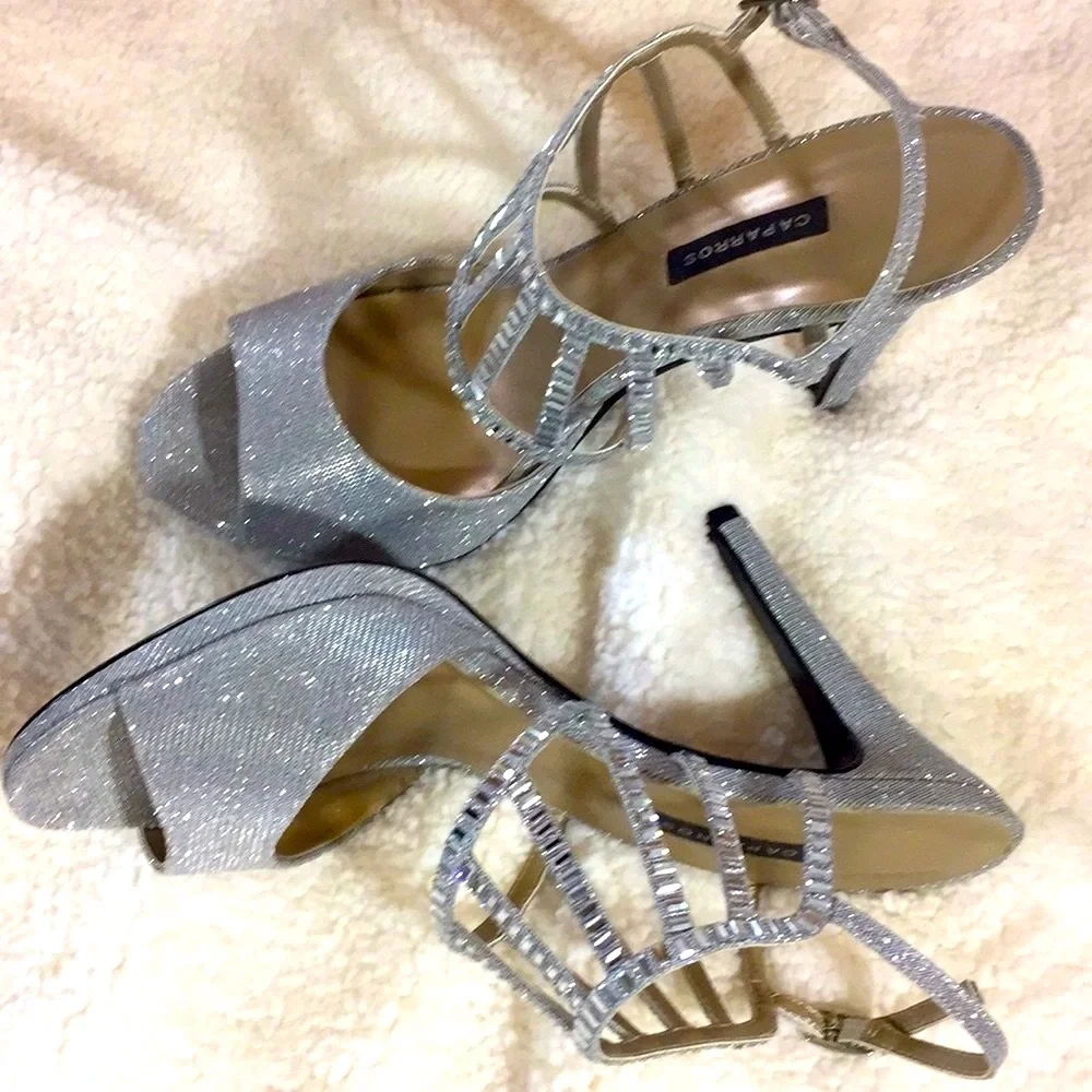 Caparros‎ Paris Silver Glimmer Jewel Heels. Size 9